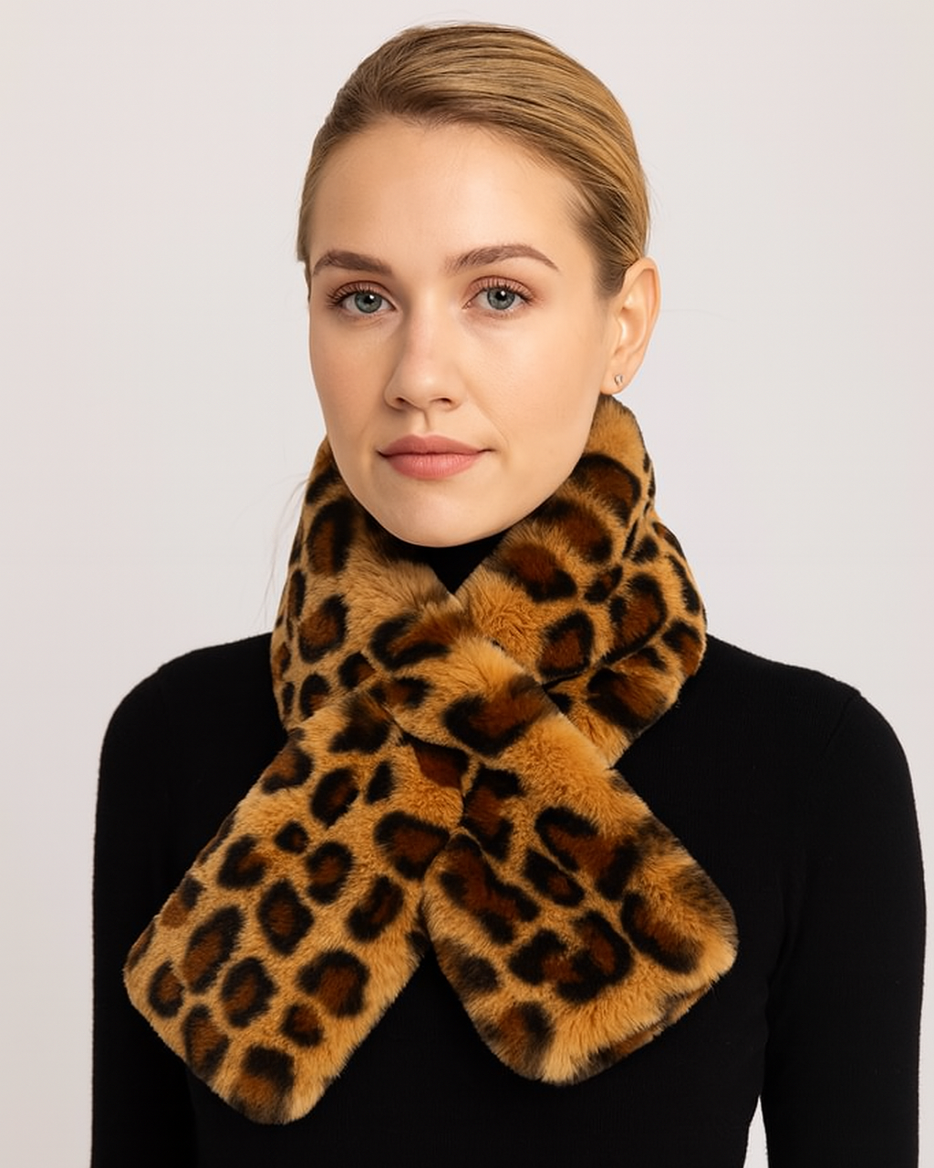 Spots Women's Leopard Print Plush Faux Fur Pull Through Scarf